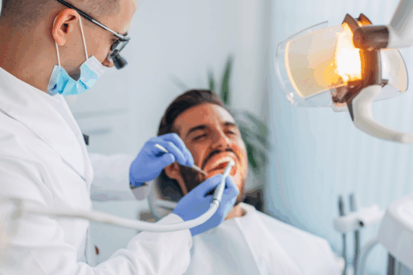 Dental Emergencies: What to Do Before You Reach the Clinic